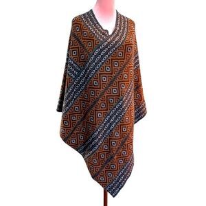 EUC! Country Clothing Co. Poncho Wool Blend Size M